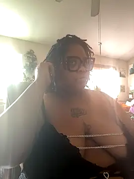 kweenxkarma online show from September 2025 08:37:01 PM