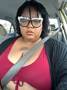 kweenxkarma online show from November 2025 12:39:01 AM