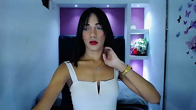 Snapshot of KatrinaQueen1 chatting on October 2025 09:24:01 PM KatrinaQueen1 online show from October 2025 09:24:01 PM