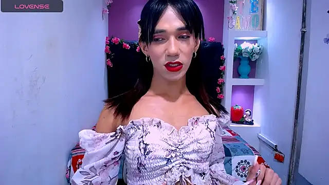 KatrinaQueen1 online show from December 2025 10:46:02 PM