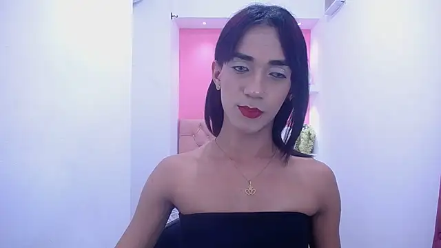 Snapshot of KatrinaQueen1 chatting on March 2025 06:43:02 AM KatrinaQueen1 online show from March 2025 06:43:02 AM