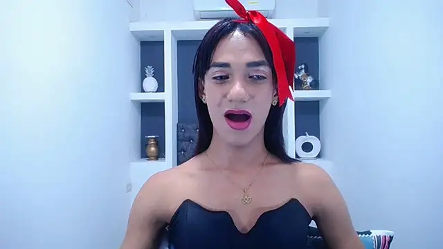 Snapshot of KatrinaQueen1 chatting on March 2025 03:12:01 PM KatrinaQueen1 online show from March 2025 03:12:01 PM