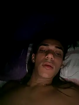 Snapshot of KatrinaQueen1 chatting on November 2025 06:29:02 AM KatrinaQueen1 online show from November 2025 06:29:02 AM