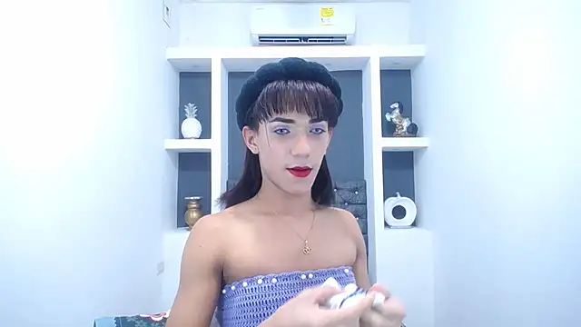 Snapshot of KatrinaQueen1 chatting on March 2025 07:27:02 AM KatrinaQueen1 online show from March 2025 07:27:02 AM