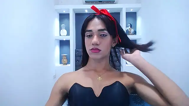 Snapshot of KatrinaQueen1 chatting on March 2025 06:17:02 PM KatrinaQueen1 online show from March 2025 06:17:02 PM