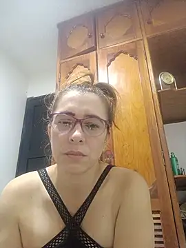Snapshot of mademonsexy chatting on June 2026 04:33:02 AM mademonsexy online show from June 2026 04:33:02 AM