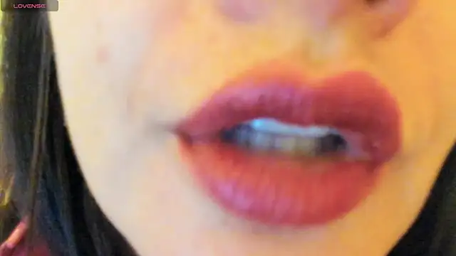 Snapshot of queen_fetish chatting on September 2025 10:22:01 AM queen fetish online show from September 2025 10:22:01 AM