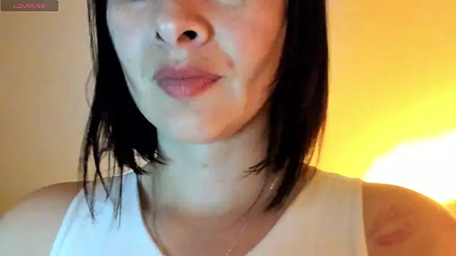 Snapshot of queen_fetish chatting on September 2025 10:38:01 PM queen fetish online show from September 2025 10:38:01 PM