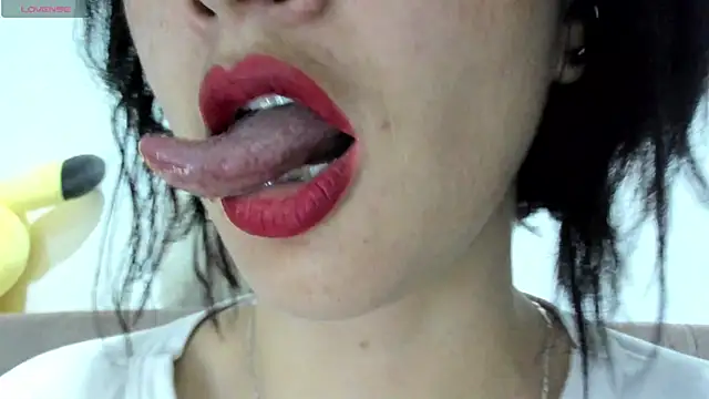 Snapshot of queen_fetish chatting on March 2025 10:13:02 AM queen fetish online show from March 2025 10:13:02 AM