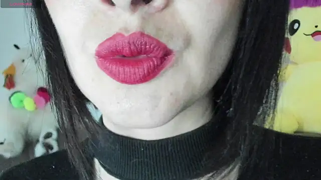 Snapshot of queen_fetish chatting on March 2025 09:04:01 PM queen fetish online show from March 2025 09:04:01 PM