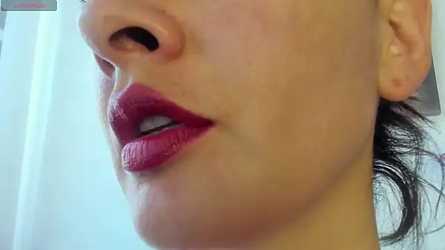 queen fetish online show from May 2026 07:34:01 PM