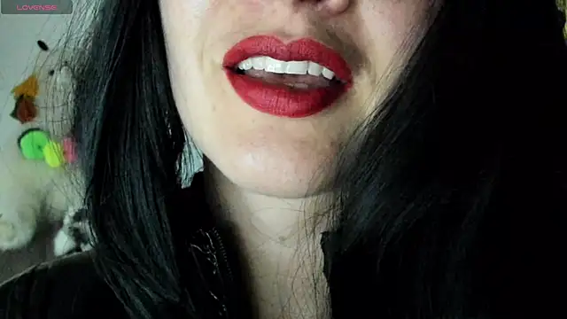 Snapshot of queen_fetish chatting on March 2025 08:34:01 PM queen fetish online show from March 2025 08:34:01 PM