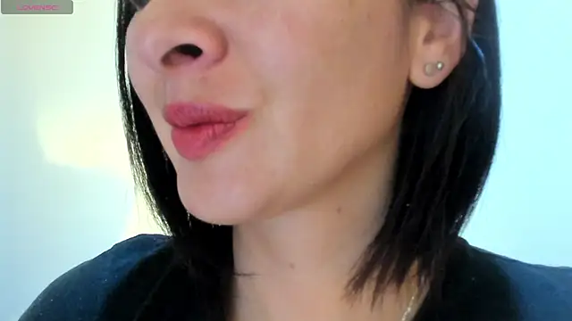 Snapshot of queen_fetish chatting on September 2025 10:03:01 AM queen fetish online show from September 2025 10:03:01 AM