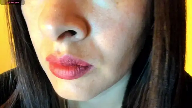 Snapshot of queen_fetish chatting on October 2025 10:25:01 AM queen fetish online show from October 2025 10:25:01 AM