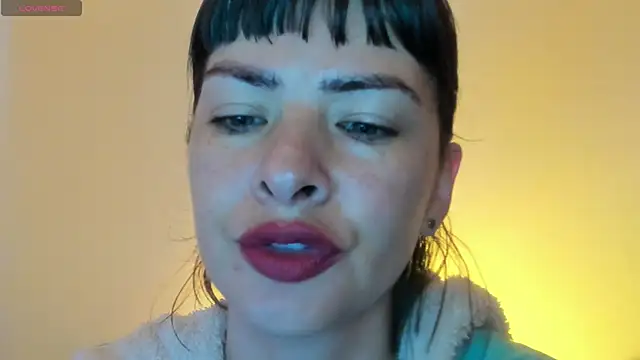 Snapshot of queen_fetish chatting on November 2025 11:00:01 AM queen fetish online show from November 2025 11:00:01 AM