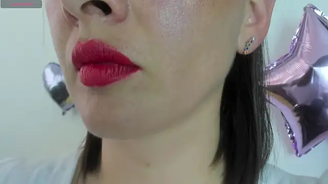 Snapshot of queen_fetish chatting on June 2026 05:46:01 PM queen fetish online show from June 2026 05:46:01 PM