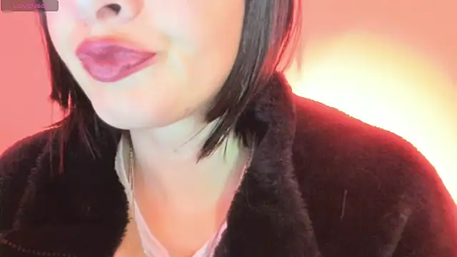 Snapshot of queen_fetish chatting on November 2025 10:10:02 AM queen fetish online show from November 2025 10:10:02 AM