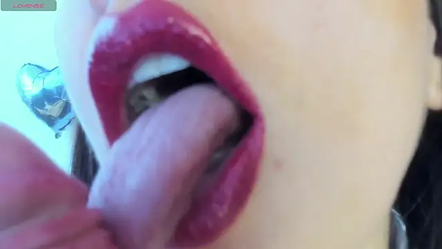Snapshot of queen_fetish chatting on June 2026 04:55:02 PM queen fetish online show from June 2026 04:55:02 PM