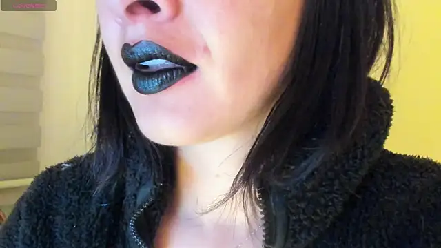 Snapshot of queen_fetish chatting on September 2025 10:32:01 AM queen fetish online show from September 2025 10:32:01 AM