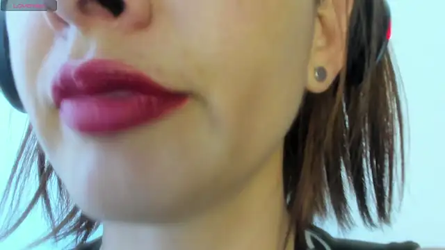 queen fetish online show from May 2026 04:22:02 PM