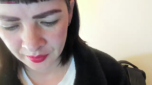 Snapshot of queen_fetish chatting on December 2025 01:15:01 PM queen fetish online show from December 2025 01:15:01 PM