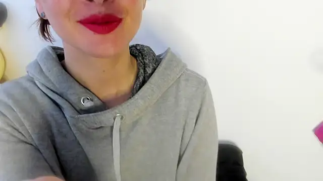 queen fetish online show from May 2026 04:25:02 PM