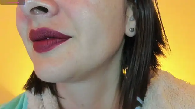 Snapshot of queen_fetish chatting on November 2025 10:36:02 AM queen fetish online show from November 2025 10:36:02 AM