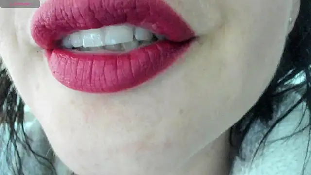 Snapshot of queen_fetish chatting on March 2025 08:27:02 PM queen fetish online show from March 2025 08:27:02 PM