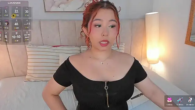 Atenea cuteee online show from April 2026 07:10:02 PM