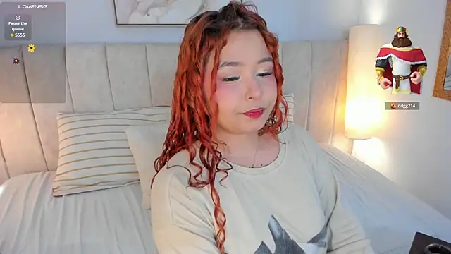 Atenea cuteee online show from April 2026 02:16:01 AM