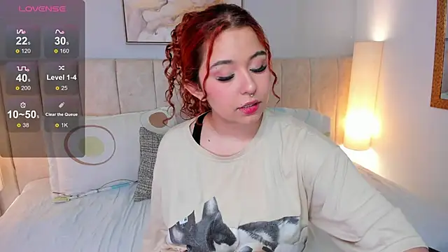 Snapshot of Atenea_cuteee chatting on September 2025 02:14:02 AM Atenea cuteee online show from September 2025 02:14:02 AM