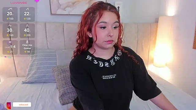 Snapshot of Atenea_cuteee chatting on October 2025 07:25:02 PM Atenea cuteee online show from October 2025 07:25:02 PM