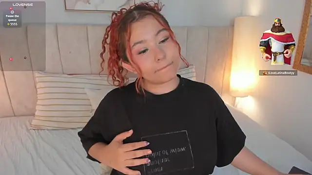 Atenea cuteee online show from April 2026 07:16:02 AM