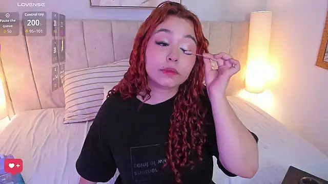 Atenea cuteee online show from February 2026 02:22:02 AM