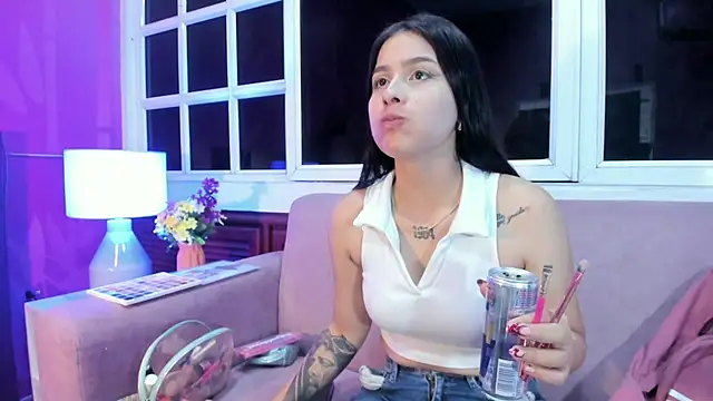 AnneDixie online show from November 2025 03:05:02 AM