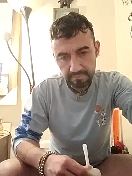 prettyboi6992 online show from March 2026 07:40:01 PM