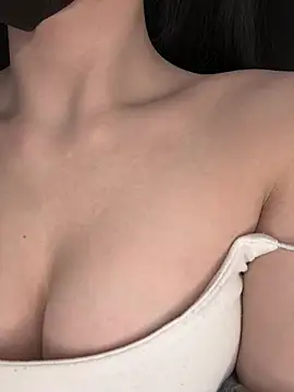 Snapshot of Jessa_baby chatting on March 2025 04:02:02 AM Jessa baby online show from March 2025 04:02:02 AM