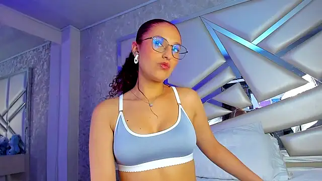 Miia002 online show from February 2026 01:16:02 AM