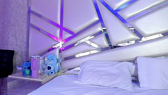 Miia002 online show from October 2025 03:20:01 AM