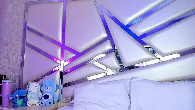 Miia002 online show from October 2025 03:21:01 AM