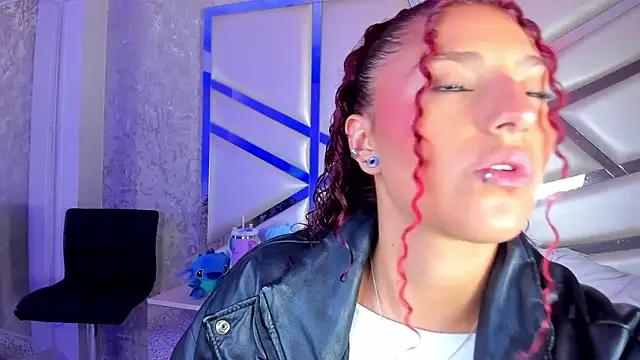 Miia002 online show from October 2025 04:33:01 AM