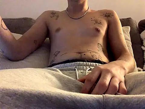 dominateurHot online show from December 2025 04:24:02 PM