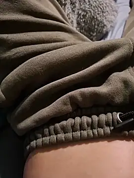 FreezingTie850 online show from March 2026 11:10:02 PM