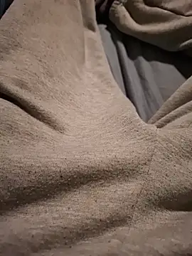 FreezingTie850 online show from March 2026 11:24:01 PM