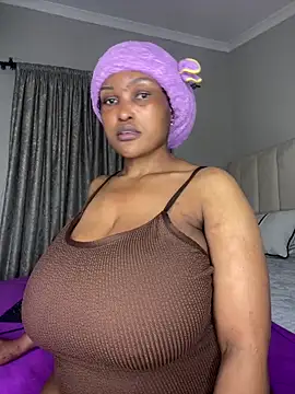 Bustygoddess32 online show from June 2026 05:29:01 PM