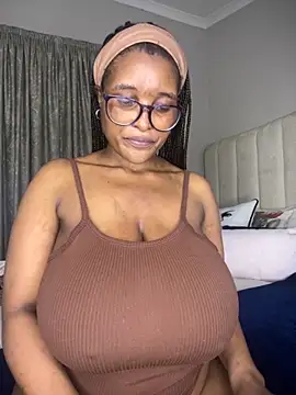 Bustygoddess32 online show from October 2025 10:31:02 PM