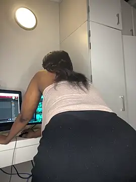 Bustygoddess32 online show from March 2026 03:52:01 AM