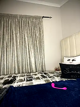 Bustygoddess32 online show from November 2025 01:21:01 AM