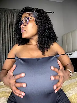 Bustygoddess32 online show from November 2025 02:15:01 AM