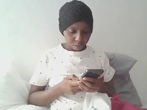 Sexxybella27 online show from May 2026 01:46:02 PM